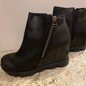Sorel boots. Size 8